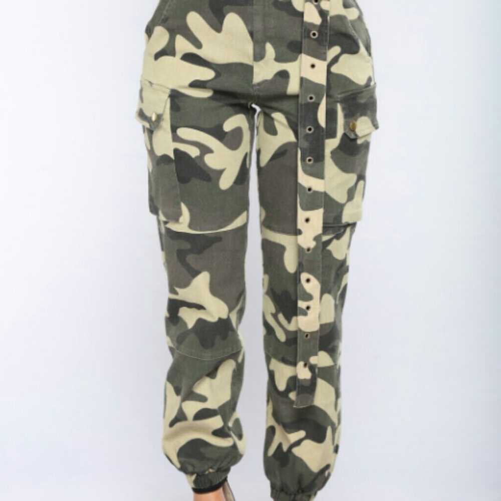 Camo pants